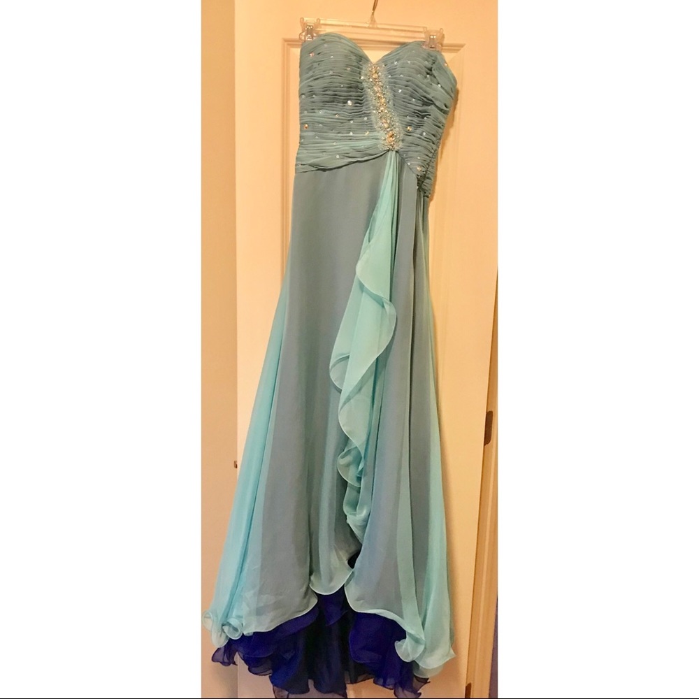 Blue prom dress